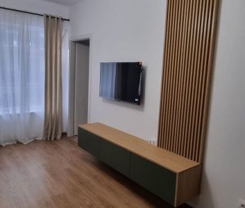 Berceni metrou biruintei studio etaj 1 - Photo 1