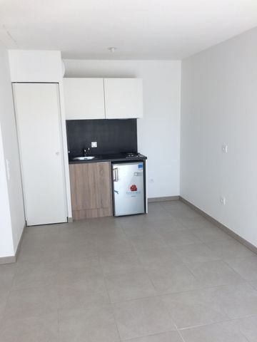 Location Appartement 2 pièces 39m² AYTRE 17440 - Photo 5