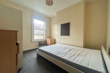 25 Wolseley Street, Belfast, BT7 1LG - Photo 3