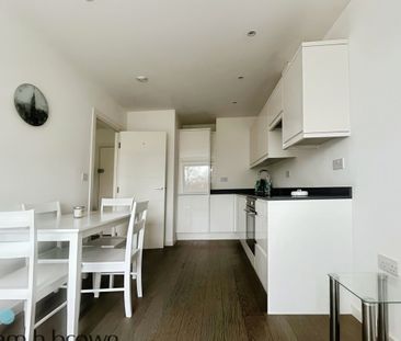 Hubert Road - Photo 2
