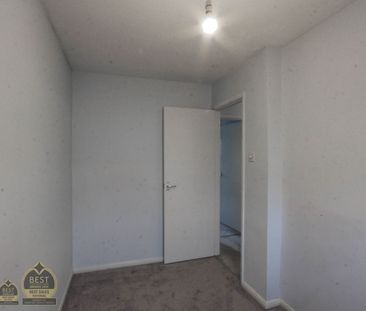2 Bedroom - Photo 3
