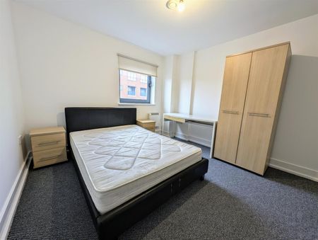 10E Moss Street, City Centre, L6 - Photo 2