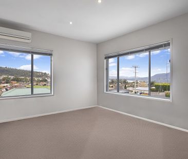 Modern Unit In The Heart of Glenorchy - Photo 6