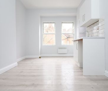 Studio Flat, St Julian's Farm Rd, SE27 - Photo 6