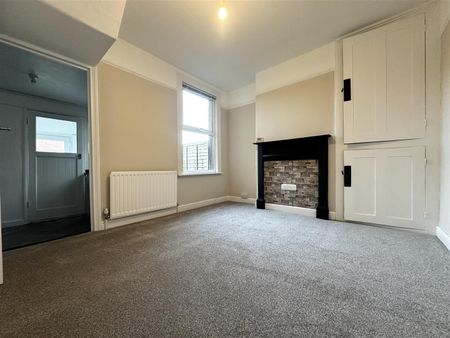 Coombe Road, Gravesend - Photo 2