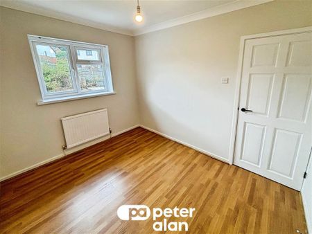 St. Peters Drive, Pontllanfraith, BLACKWOOD - Photo 5