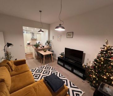 2 bedroom apartment to rent - Photo 4