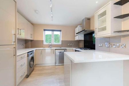 Springfield, Tewkesbury Road, Cheltenham, GL51 - Photo 3