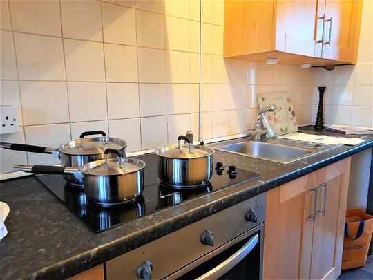 1 bedroom flat to rent - Photo 1