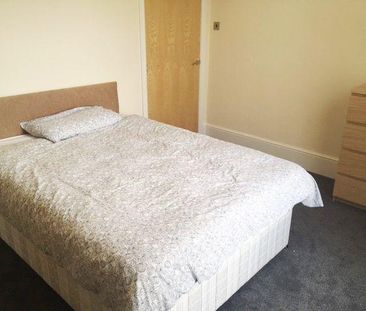 4 bedroom maisonette to rent - Photo 4