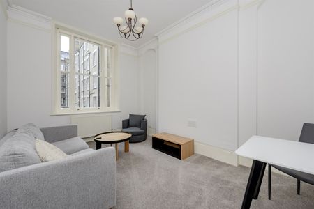 St. Martin's Lane, WC2N - Photo 4