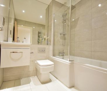 3 bedroom terraced house to rent - Photo 6