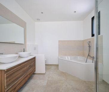 Location Maison Aix-en-Provence 7 Pièces 244 m² - Photo 6