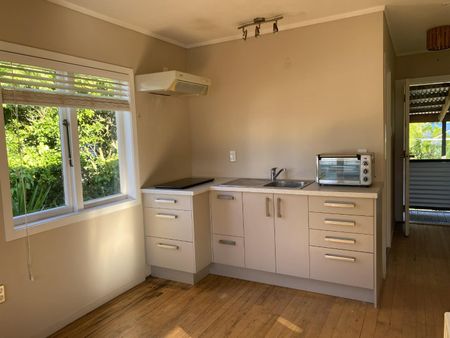 Quiet & Cosy - Waihi - Photo 2