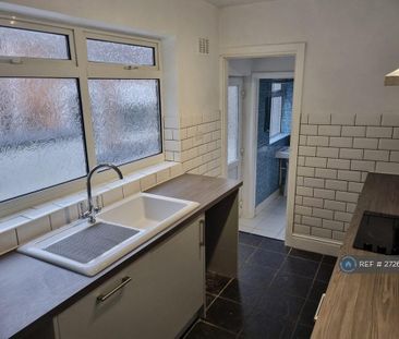 2 bedroom terraced house to rent - Photo 3