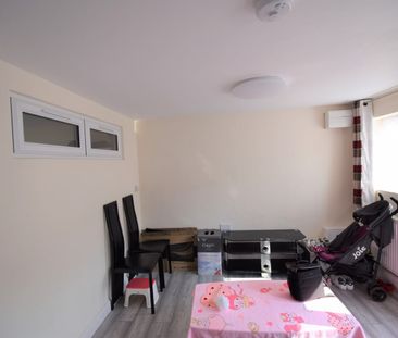 2 Bed Detached House, Portland Terrace, IG1 - Photo 1