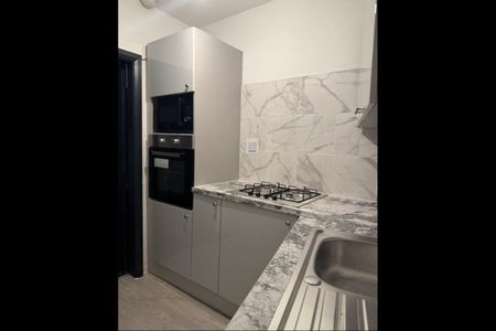 1 Bed Flat, Conway View, LS8 - Photo 2