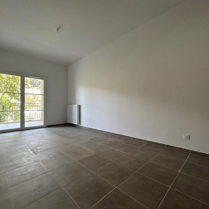 location Appartement T2 DE 46.37m² À OLLIOULES - Photo 1