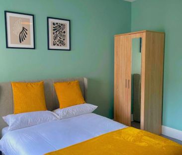 1 bedroom in a house share to rent - Photo 4