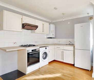 2 bedroom flat to rent - Photo 2