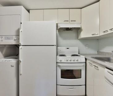 8 Poucher Street — 1 - Photo 3