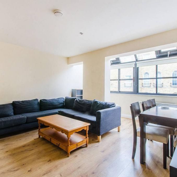 4 bedroom terraced house to rent - Photo 1