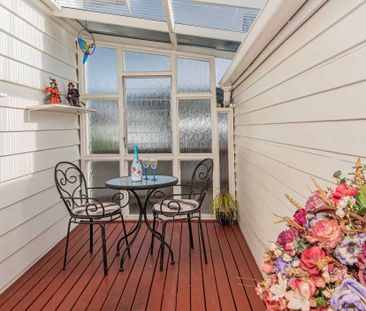 Three Bedroom Home in Kensington - Photo 5