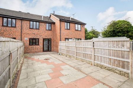 2 bedroom terraced house to rent - Photo 5