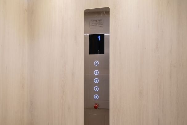 For Lease - 100 Salina Street, Mississauga, Ontario - Photo 1