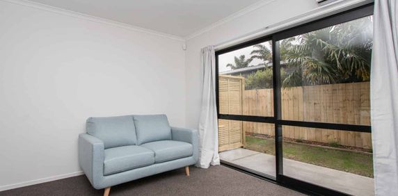 Near New - Furnished home - Photo 2