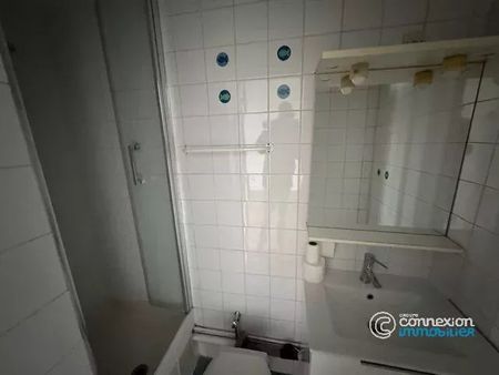 Location AppartementParis 17ème Batignolles - Photo 2