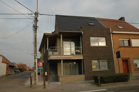 Duplex appartement 1ste verdieping voorkant gebouw - Photo 4