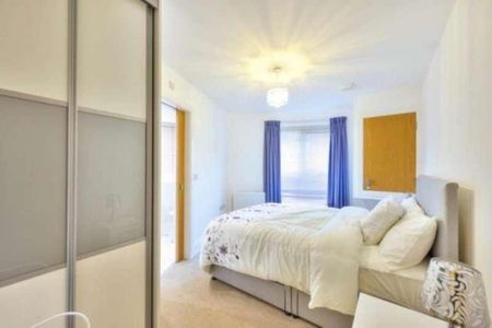 Bowling Green Close, Bletchley, MK2 - Photo 3