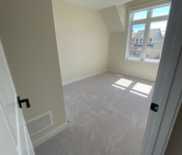 For Lease - 28 Rudder Road, Welland, Ontario - Photo 6