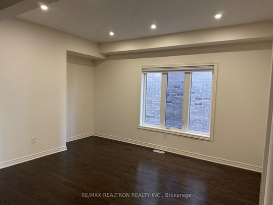 For Lease - 257 Sharon Creek Drive, East Gwillimbury, Ontario - Photo 1