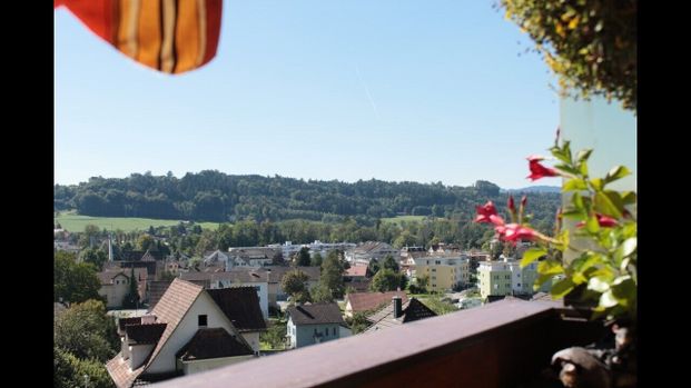 Appartement rustique en duplex avec cheminée. Ne laissez pas passer cette opportunité. - Photo 1