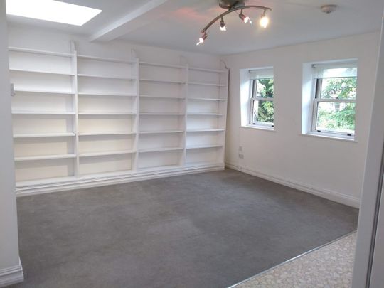 1 Bed Flat, Barnes, SW13 - Photo 1