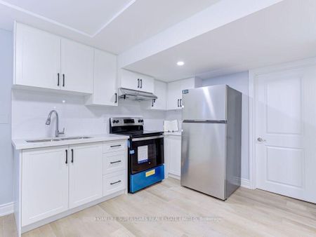 For Lease - 6127 Silken Laumann Way Unit# Basement, Mississauga, Ontario - Photo 5