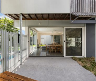 4 bedroom 5 bathroom house - Photo 3