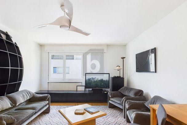 CENTRAL AVEC BALCON ET BEAUCOUP D’ESPACE - Photo 1