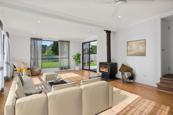 Warm & Inviting Family Home - Photo 1