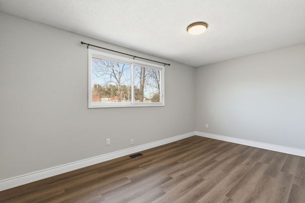 For Lease - 577 Tuscarora Drive, Hamilton, Ontario - Photo 1