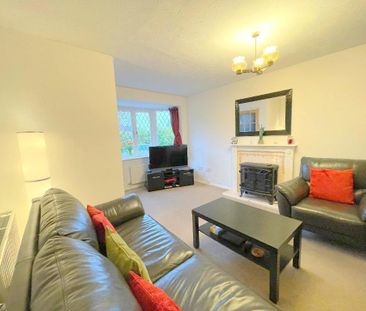 3 bedroom semi-detached house to rent - Photo 1