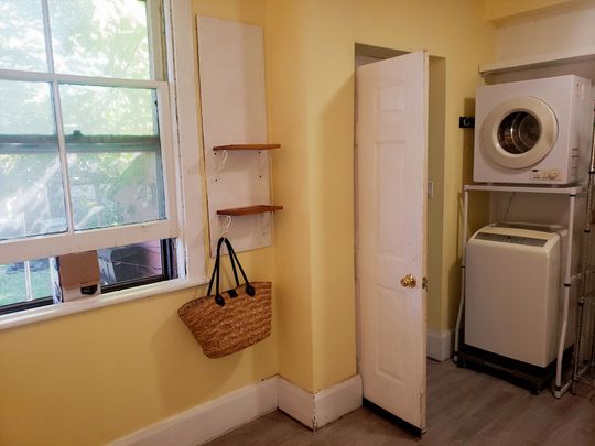 For Lease - 687 Dupont Street Unit# A - 1st Flr, Toronto, Ontario - Photo 1