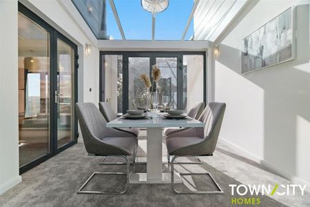 4 bedroom link detached house to rent - Photo 3