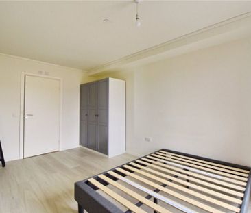 Hazel Road, Bristol - Photo 2