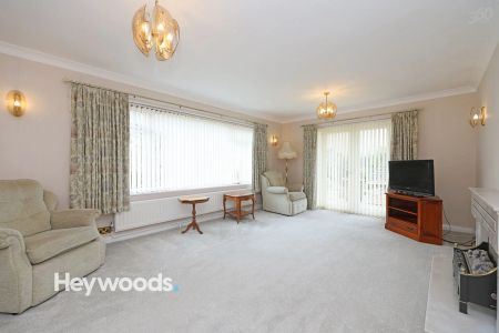 3 bed detached house to rent - Sedbergh Close, Newcastle, ST5 - Photo 5
