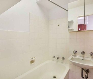 Bright Studio Garden Apartment in sought after 'Ercildoune' - Photo 5