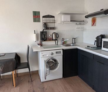 Location Appartement 1 pièce 33m² - Photo 4