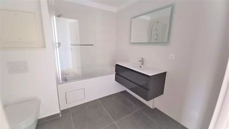 location Appartement T3 DE 69.3m² À ISSY LES MOULINEAUX - Photo 3